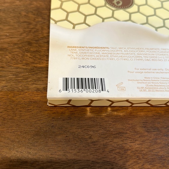 Beauty Bakerie Milk & Honey Palette - Picture 3 of 3